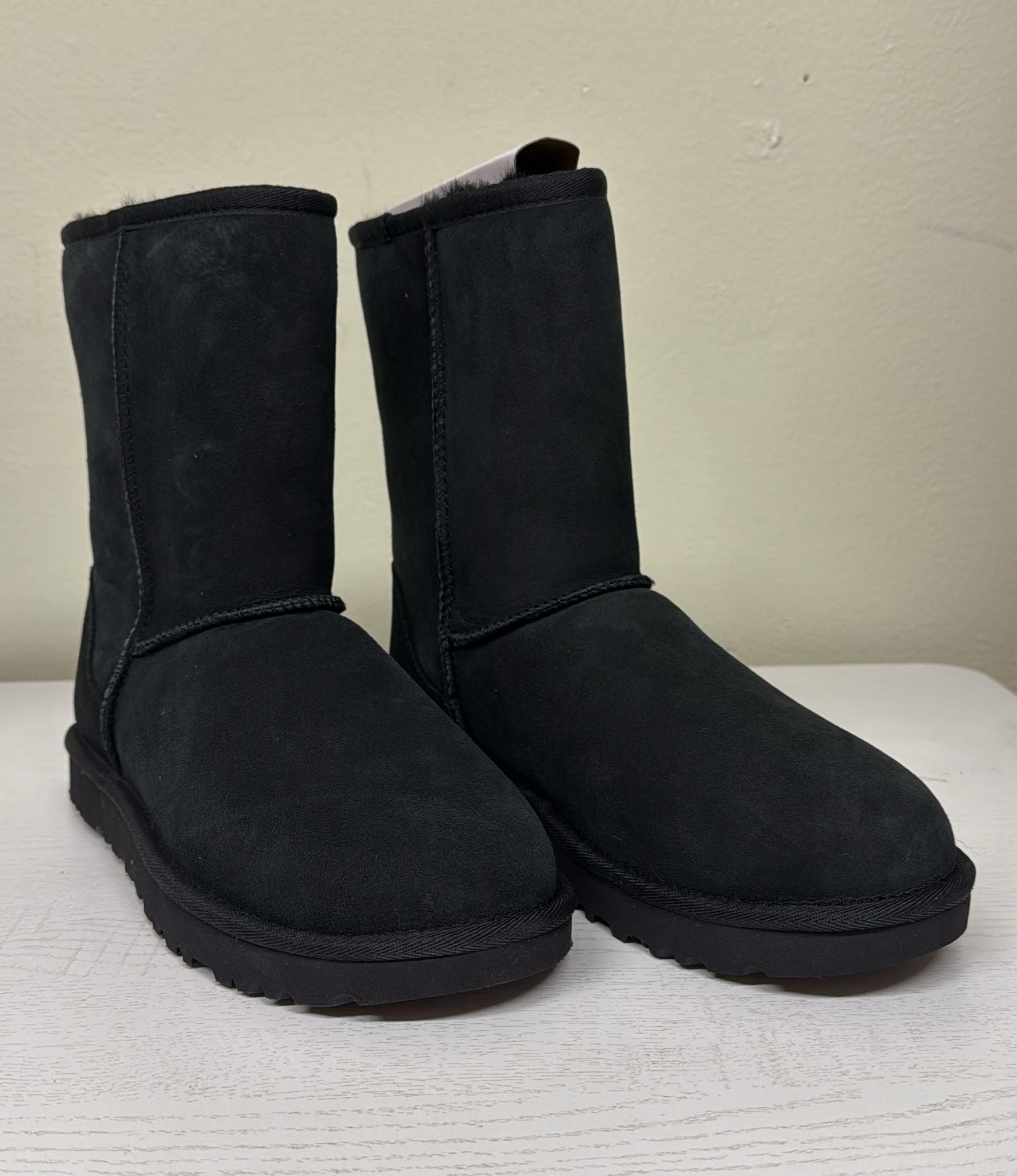 UGG Women's Classic Short II Boots - Black (Brand New)