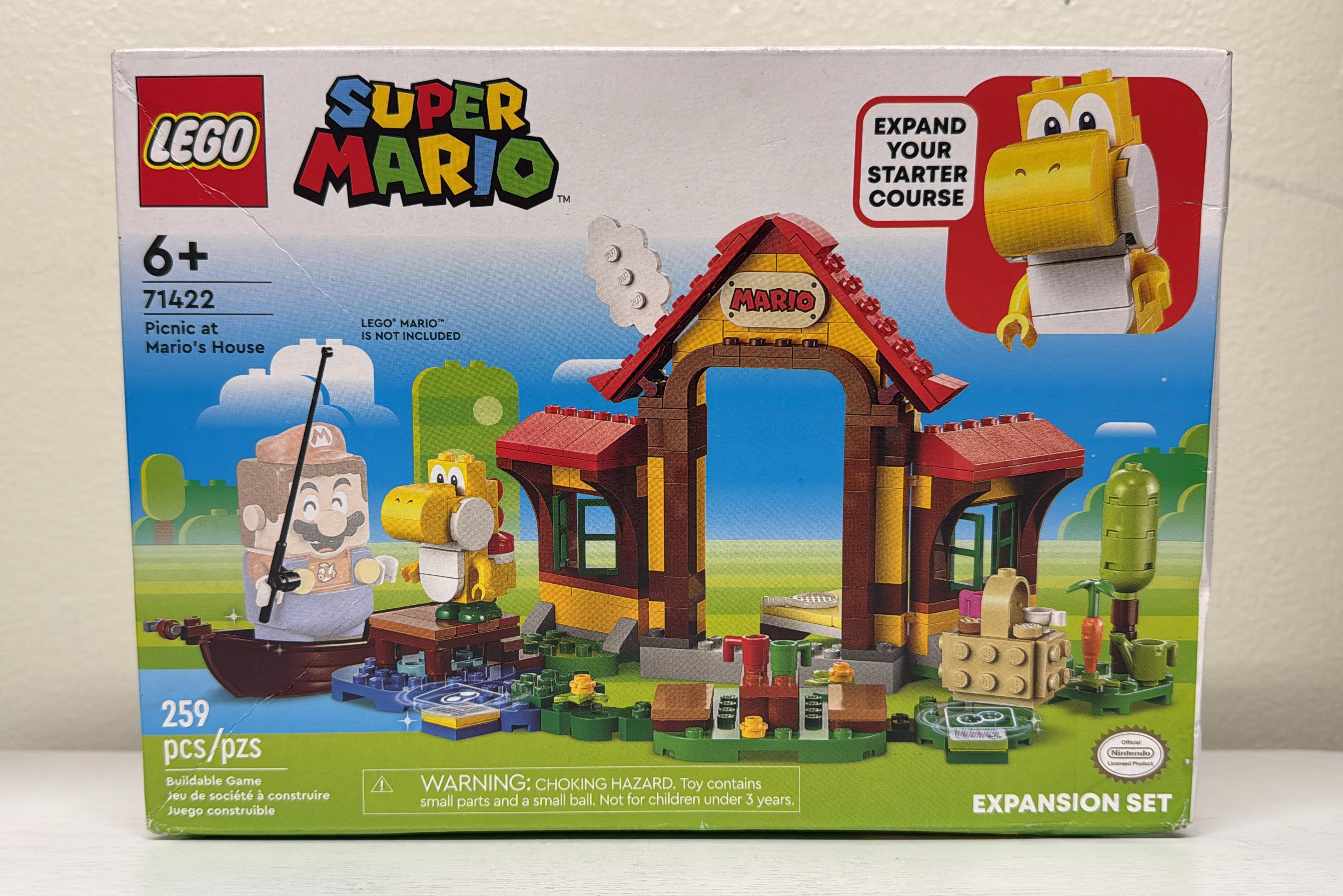 LEGO Super Mario: Picnic at Mario's House Expansion Set (71422) (Brand New)