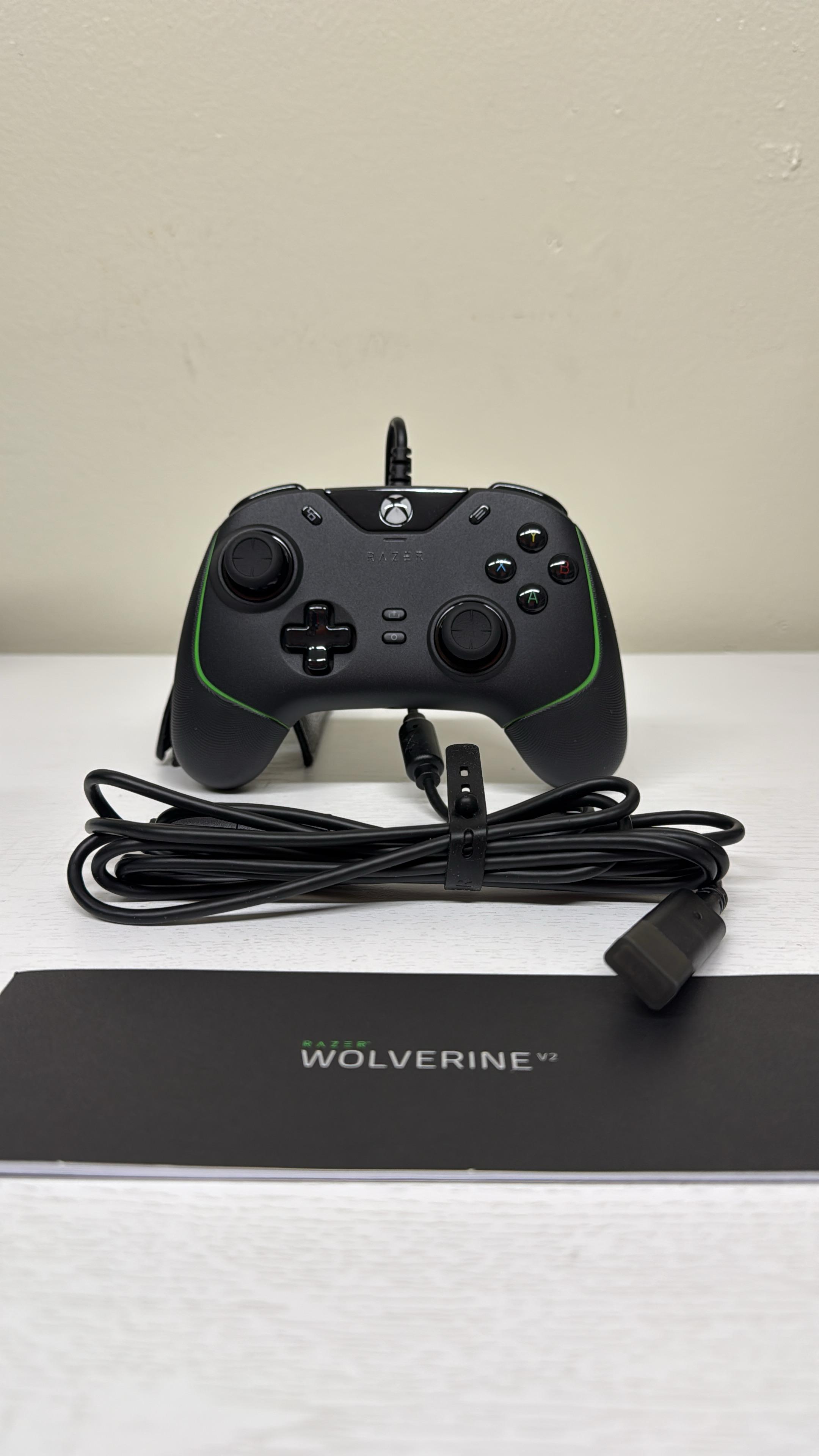 Razer Wolverine V2 Wired Gaming Controller for Xbox/PC (Lightly Used)