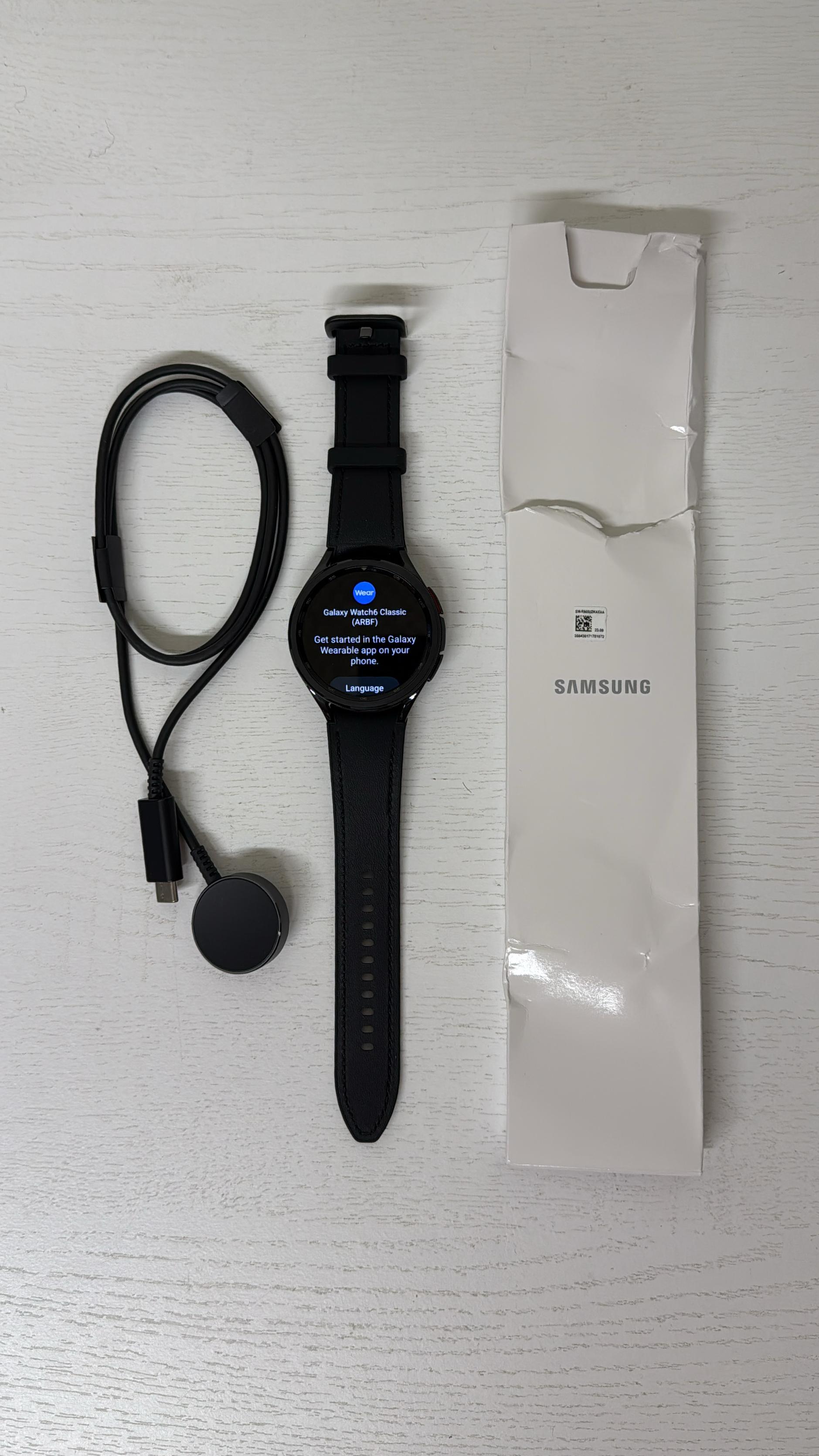 Samsung Galaxy Watch 6 Classic Smart Watch 47mm - Large, LTE, Black (Lightly used)