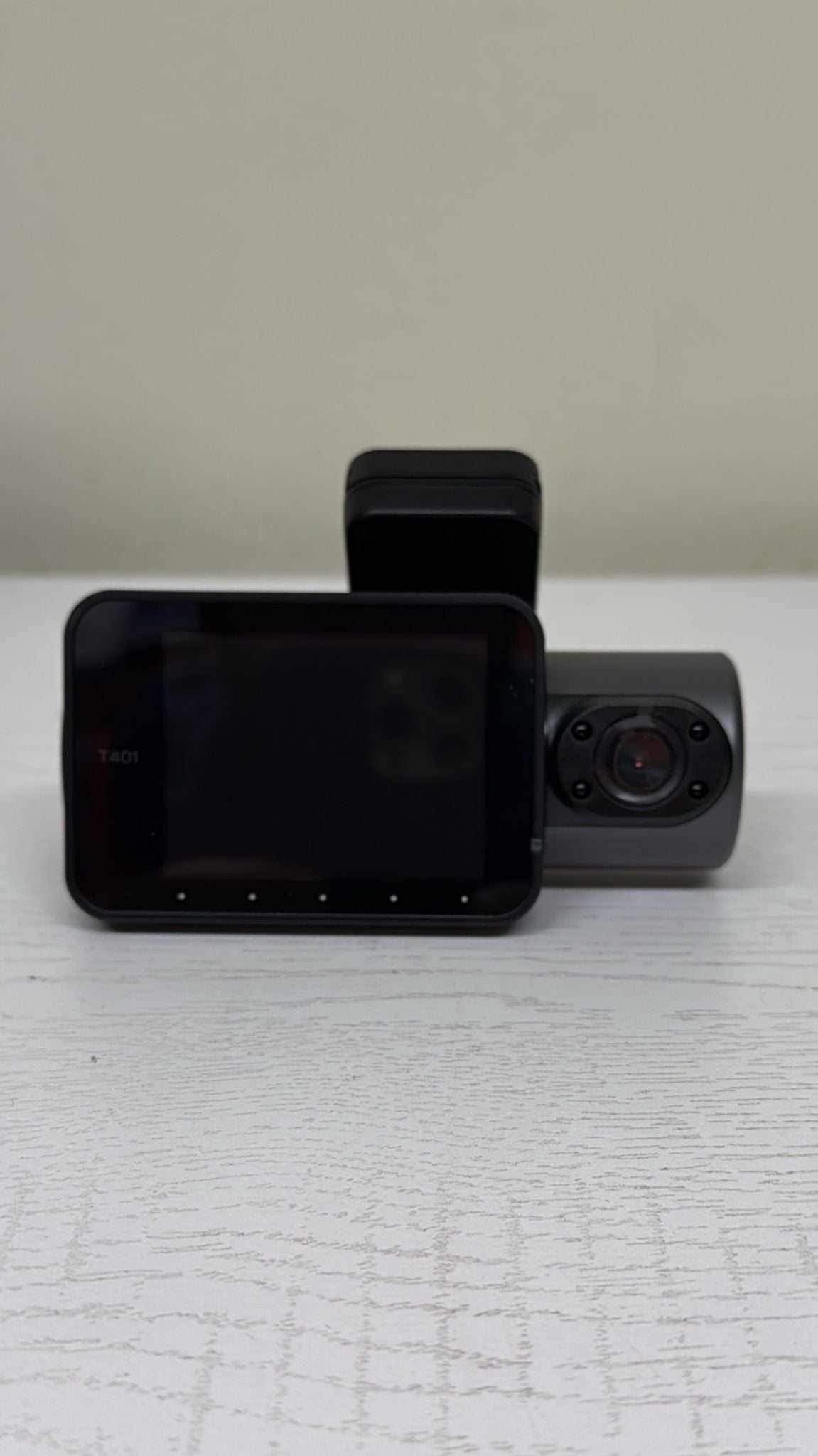 Type S T401 4K Dual View Dash Cam: AI-Powered Safety and Surveillance (Light used)