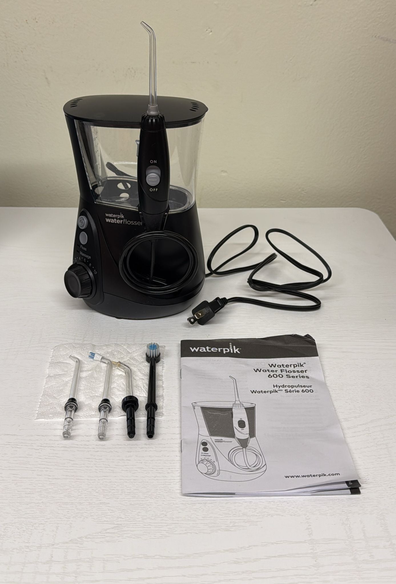 Waterpik Aquarius Water Flosser Professional (Lightly Used)